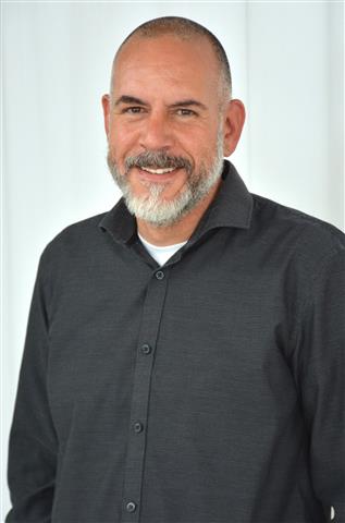 Chris Kalogianis Chris Kalogianis